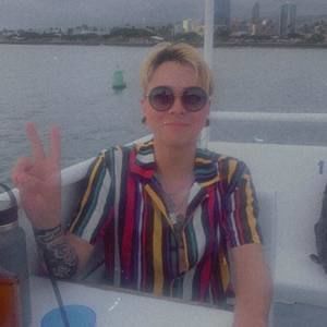 Meet your Posher, Lyzander